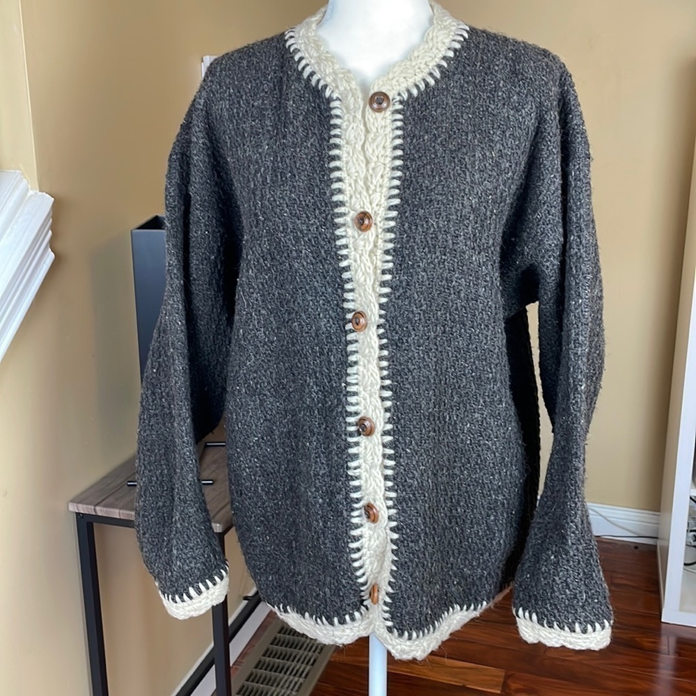 Handmade Thick Chunky Overaized Wool Sweater Cardigan, Made in Ecuador Woman's M